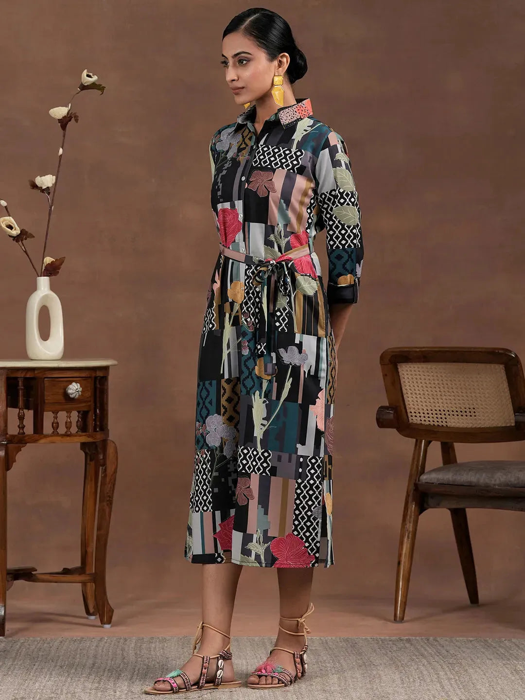 Gerua Multicoloured Printed Crepe Shirt Dress With Belt