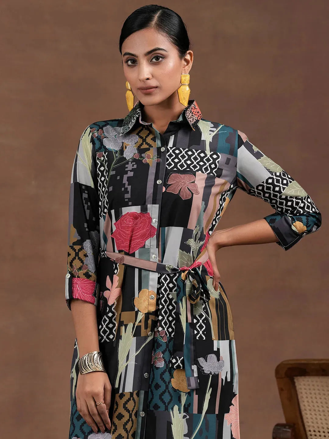 Gerua Multicoloured Printed Crepe Shirt Dress With Belt
