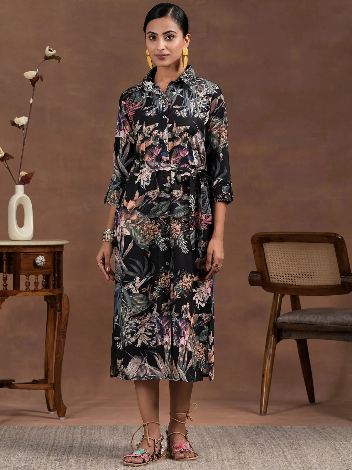 Gerua Black Printed Crepe Shirt Dress With Belt