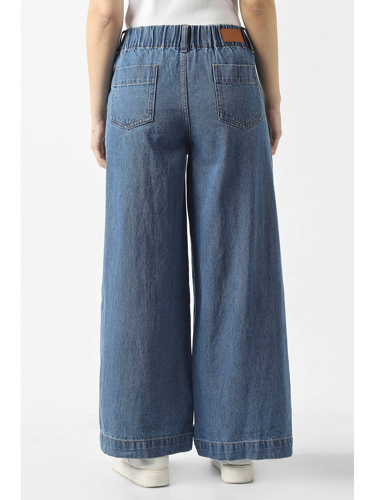 Women Blue Mid Wash Jeans | ST23 - view 3