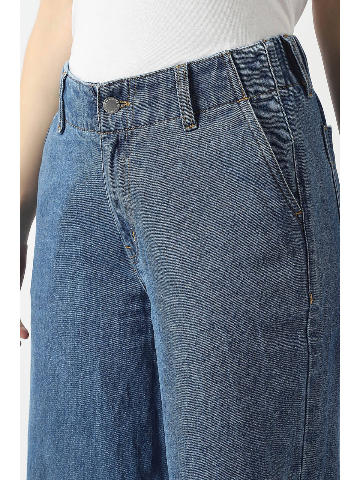 Women Blue Mid Wash Jeans | ST23 - view 5