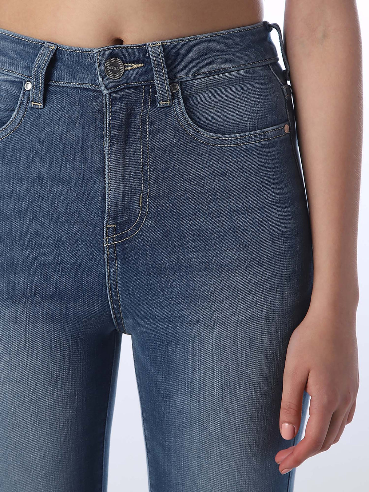 Women Solid Slim Fit High-Rise Blue Jeans | BT10 - view 3