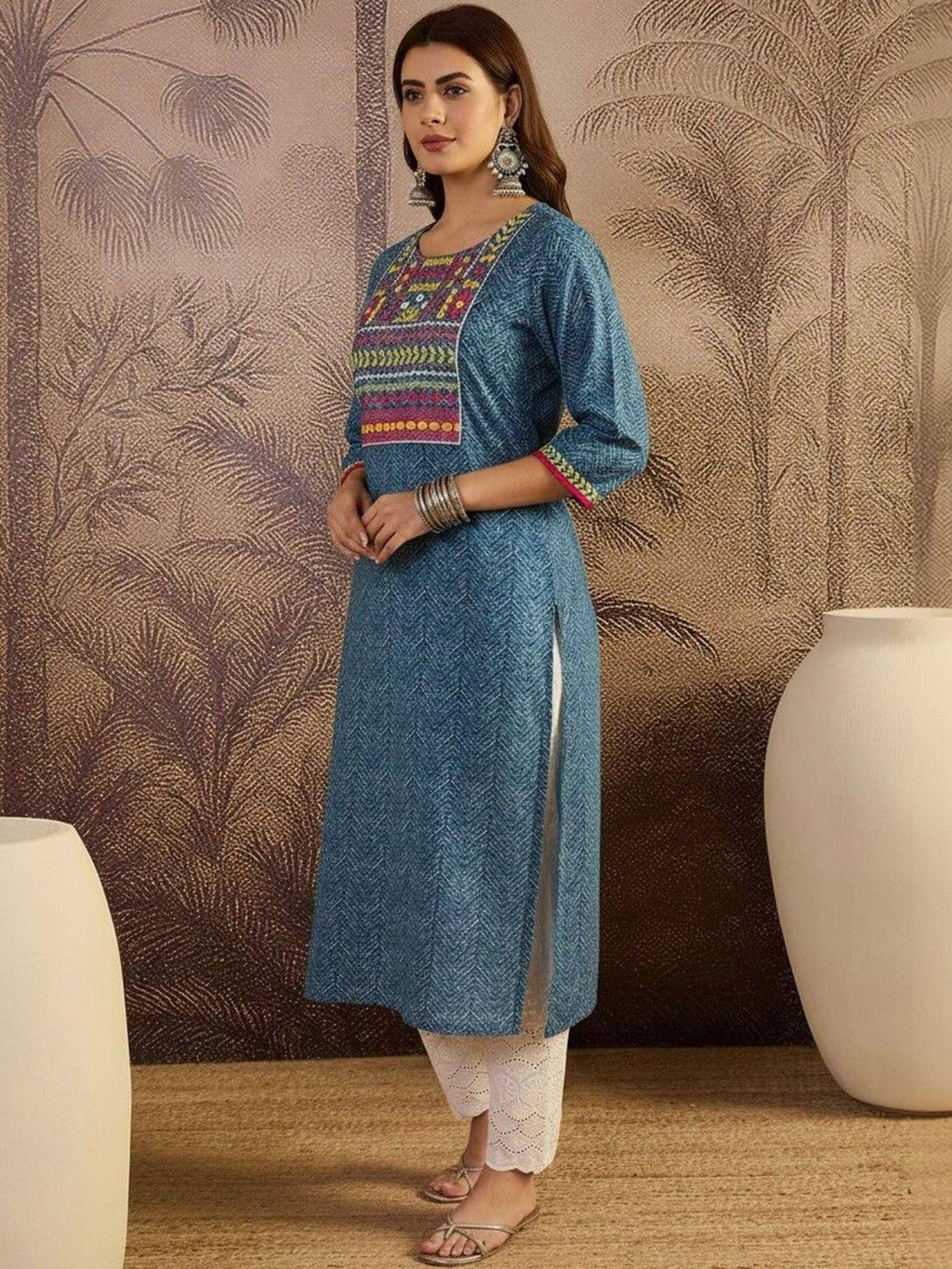 Printed Cotton Round Neck Knee Length Straight Kurta | KDG - view 3