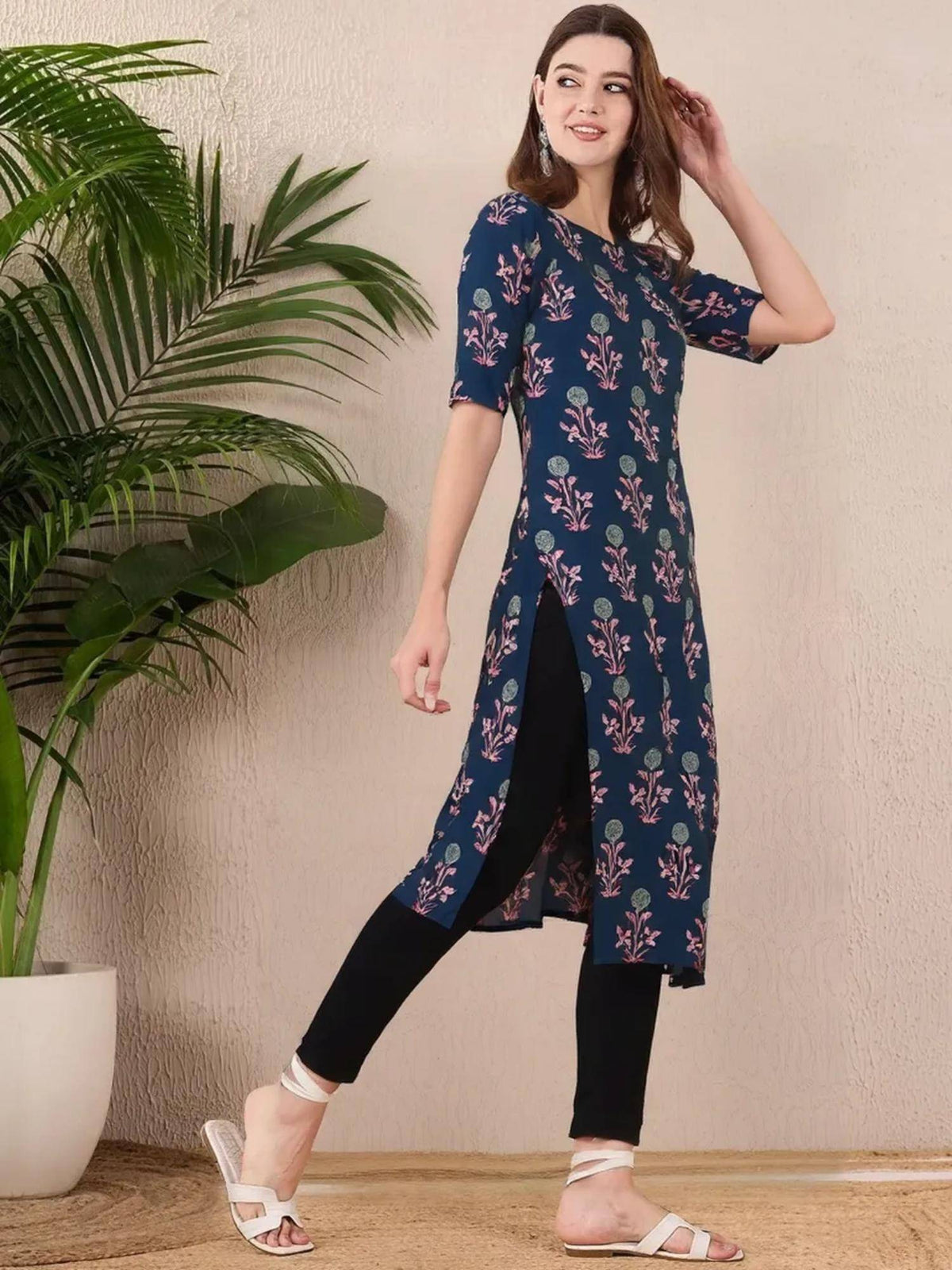 Women Stylish Crepe Printed Straight Kurta - Blue | U3S - view 3