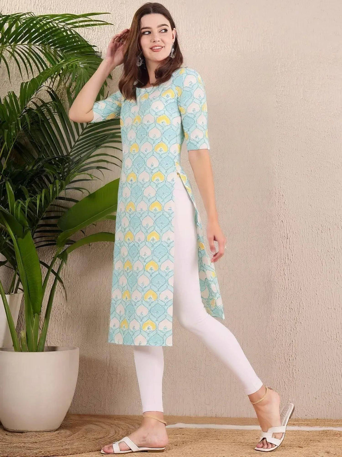 Women Stylish Crepe Printed Straight Kurta - Green | FY93 - view 1