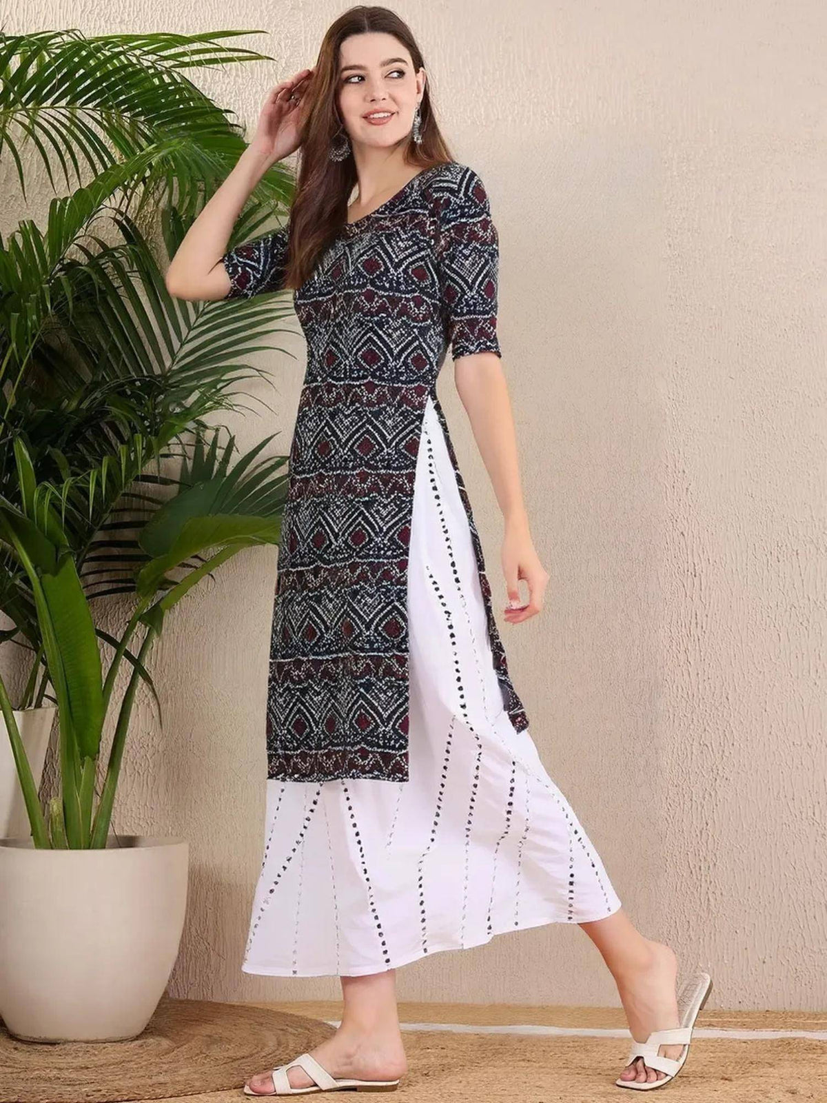 Women Stylish Crepe Printed Straight Kurta - Maroon | FY93 - view 6