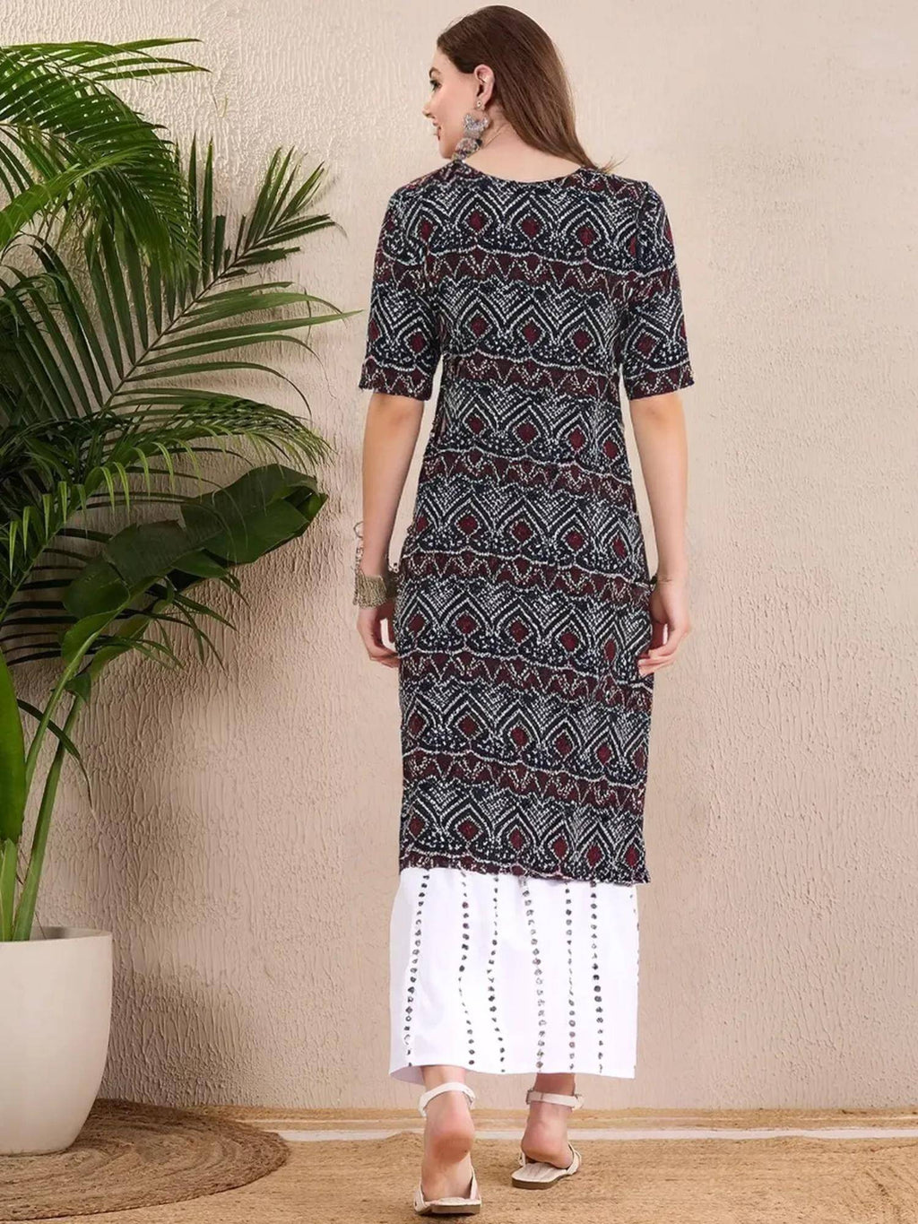 Women Stylish Crepe Printed Straight Kurta - Maroon | FY93 - view 8