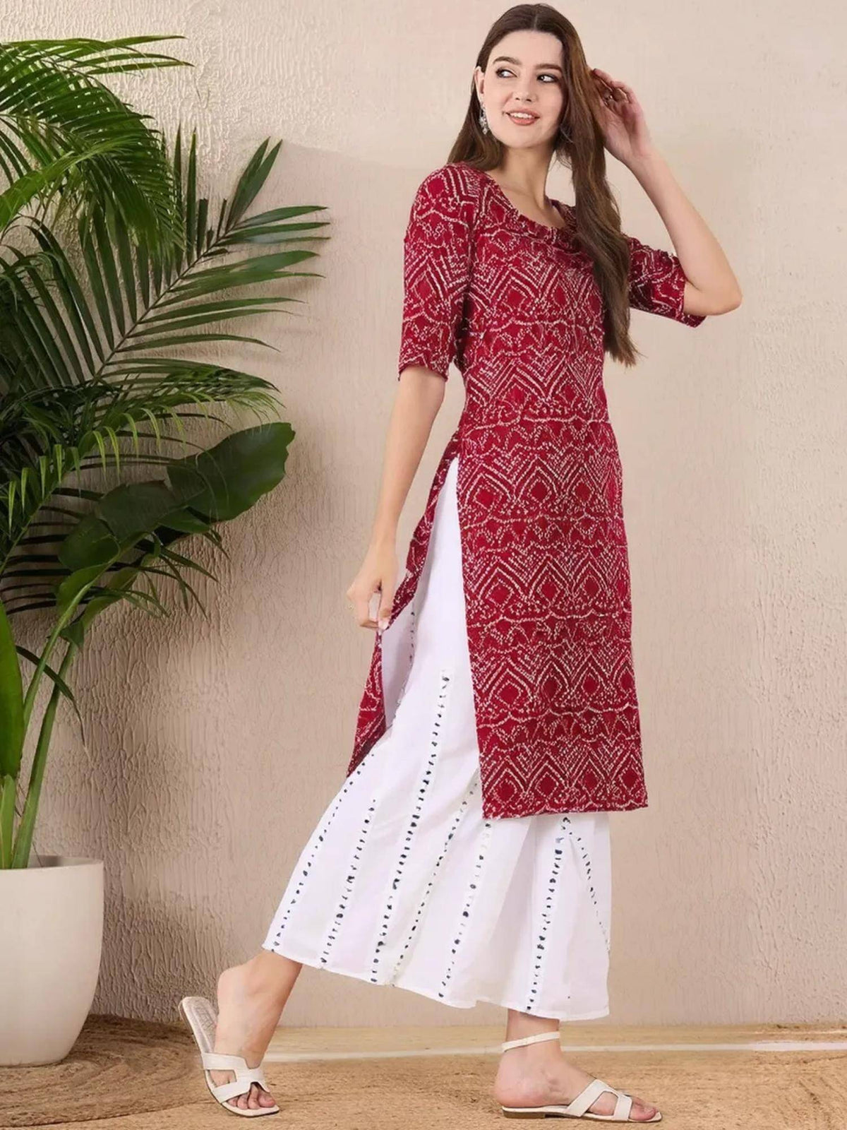 Women Stylish Crepe Printed Straight Kurta - Maroon | FY93 - view 3