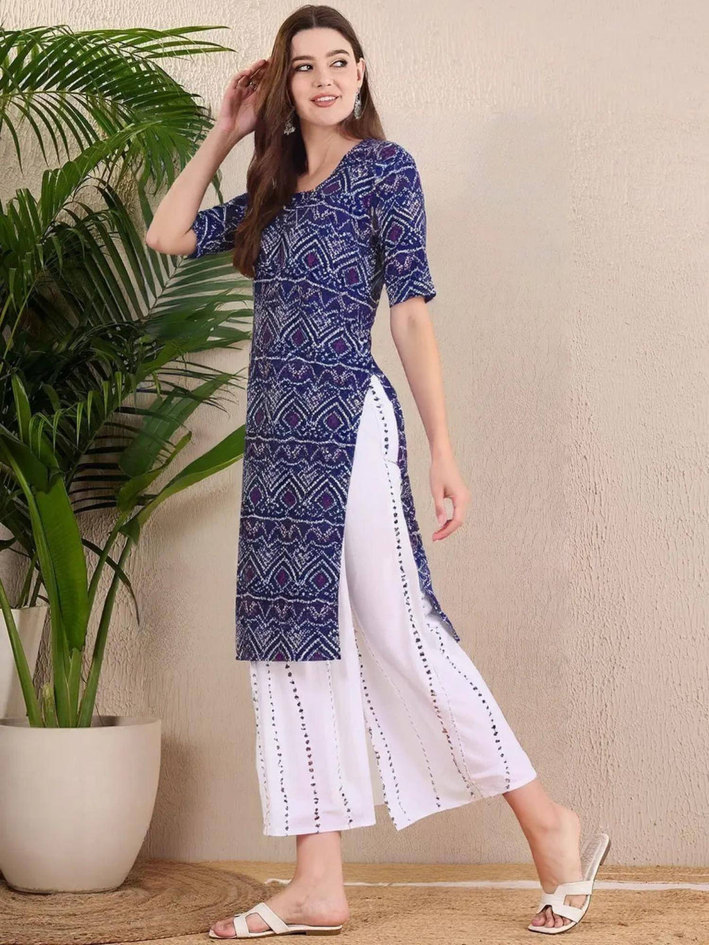 Women Stylish Crepe Printed Straight Kurta - Maroon | U3S - view 10