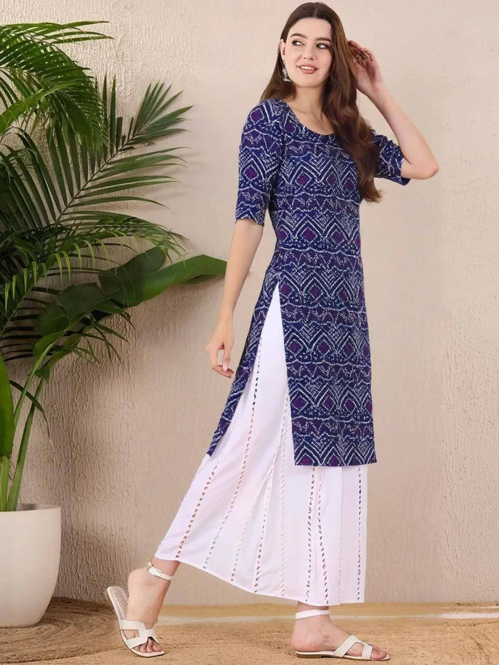 Women Stylish Crepe Printed Straight Kurta - Maroon | FY93 - view 11