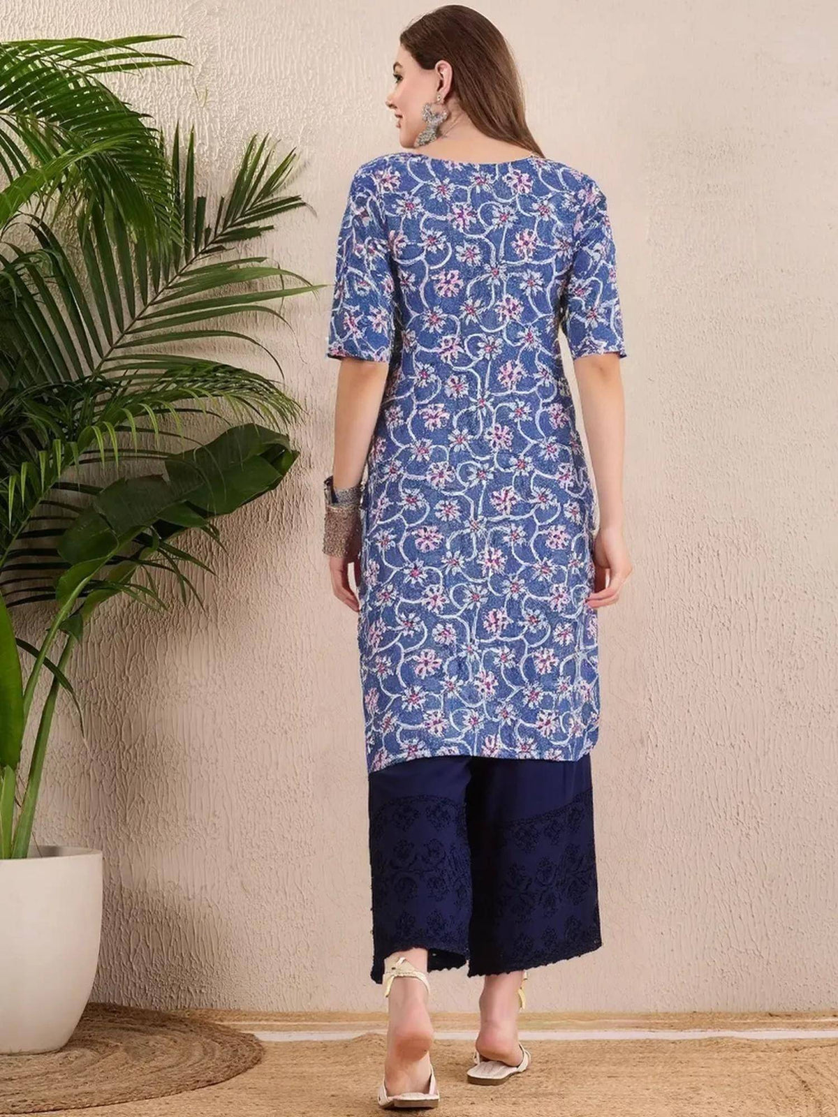 Women Stylish Crepe Printed Straight Kurta - Maroon | FY93 - view 8