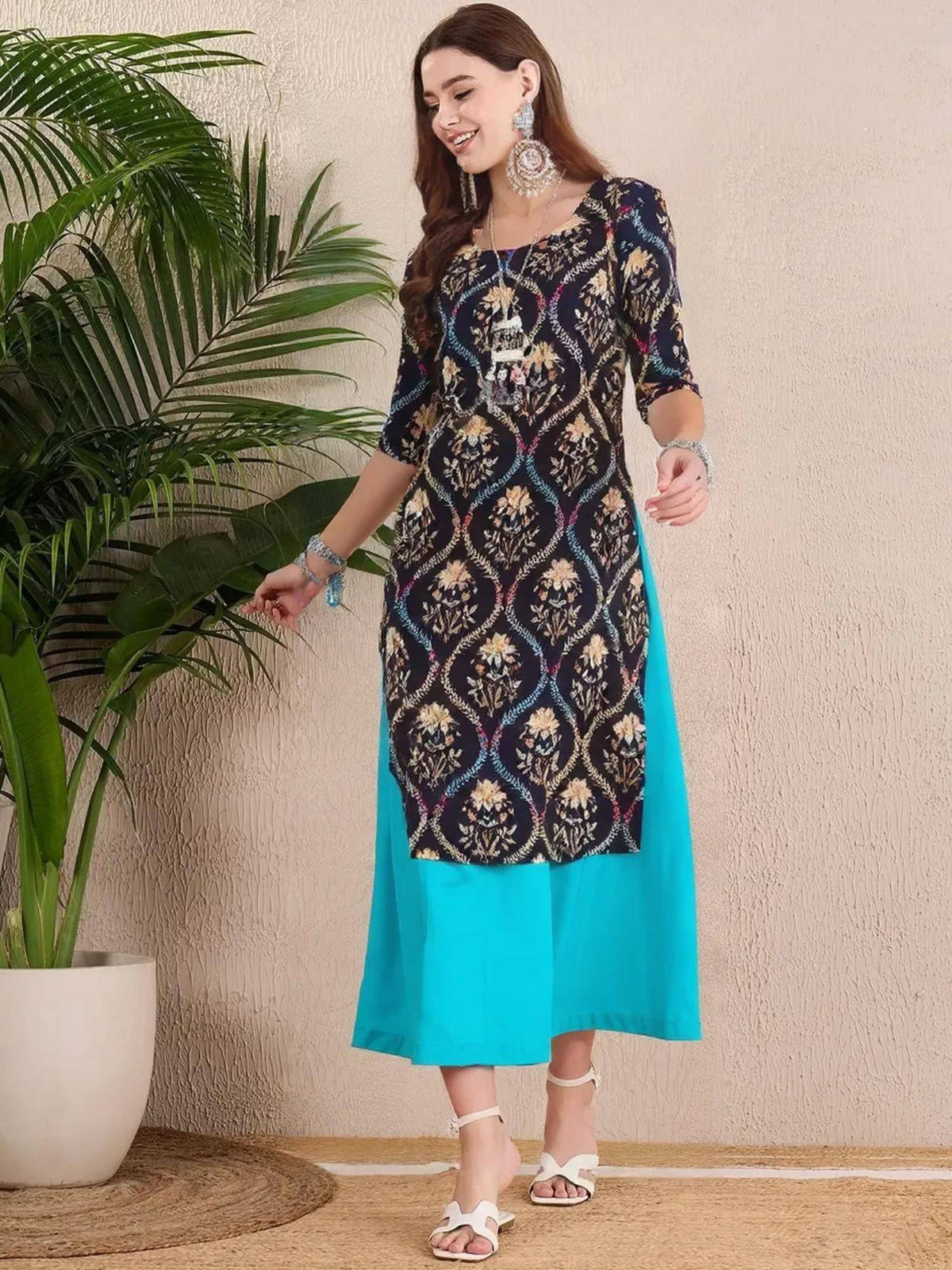 Women Stylish Crepe Printed Straight Kurta - Maroon | FY93 - view 5