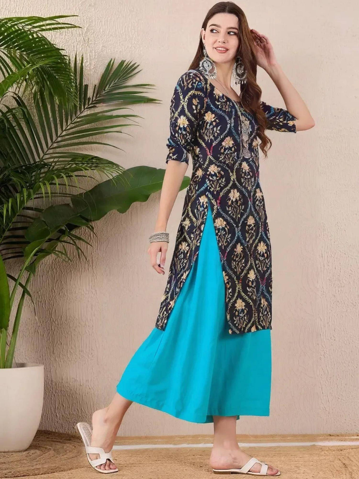 Women Stylish Crepe Printed Straight Kurta - Maroon | FY93 - view 6