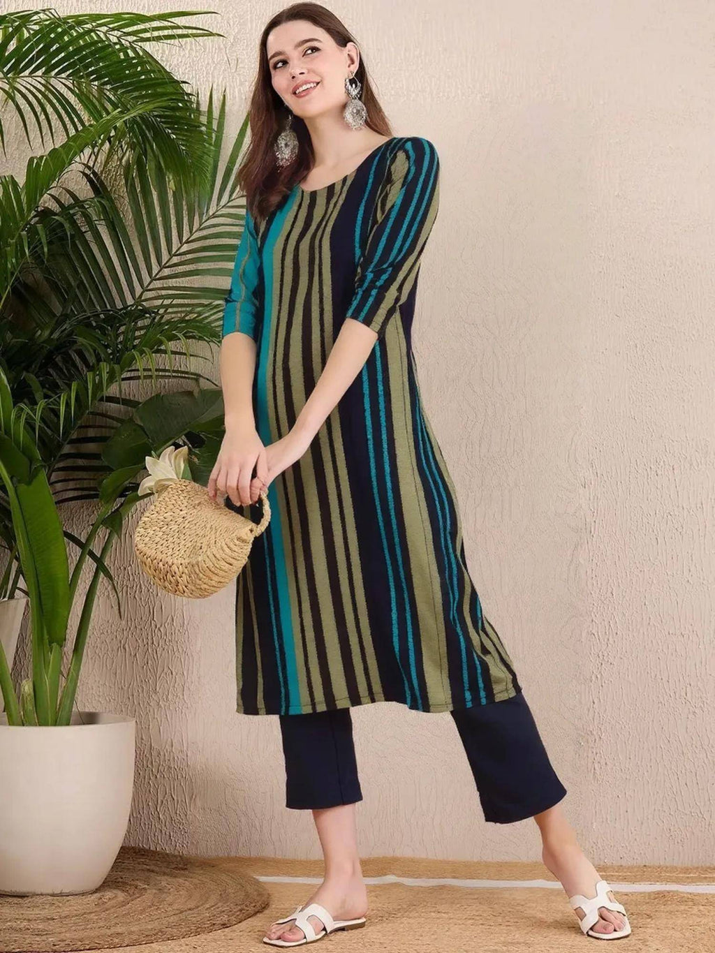 Women Stylish Crepe Printed Straight Kurta - Multi-Color | KDG - view 3