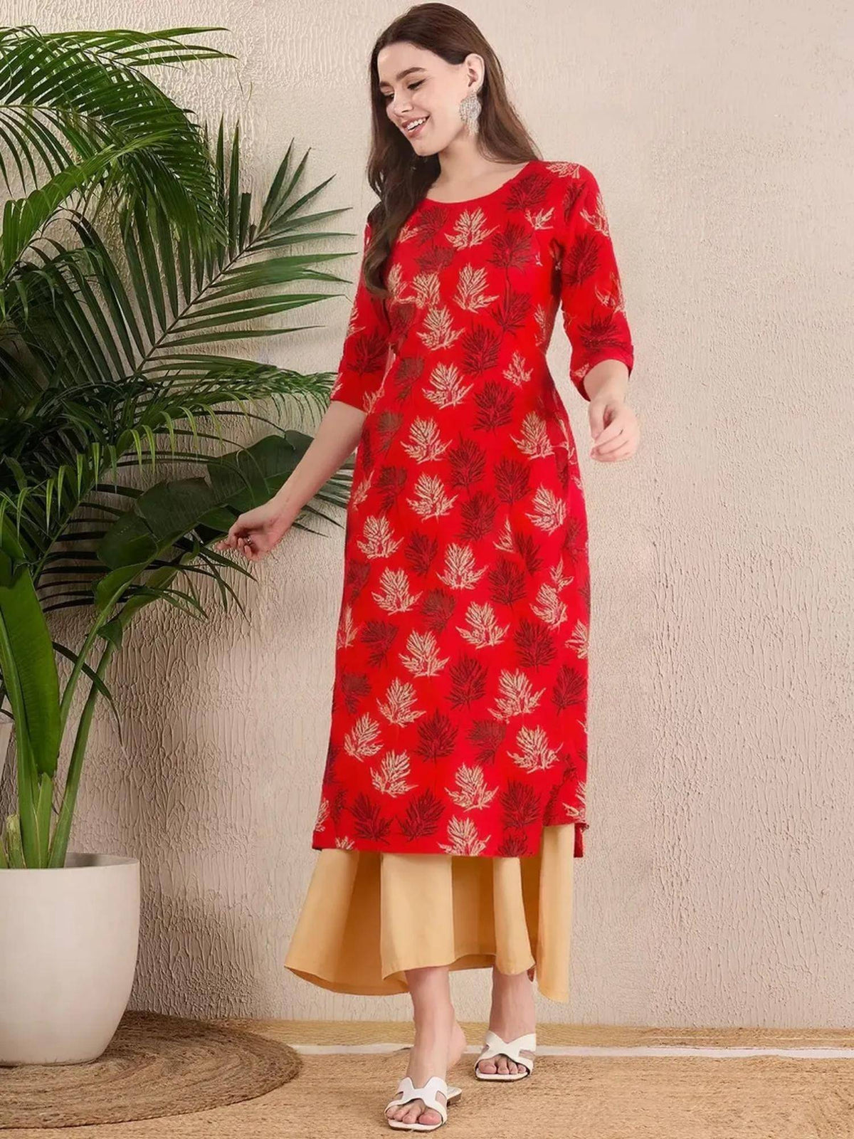 Women Stylish Crepe Printed Straight Kurta - Red | FY93 - view 1