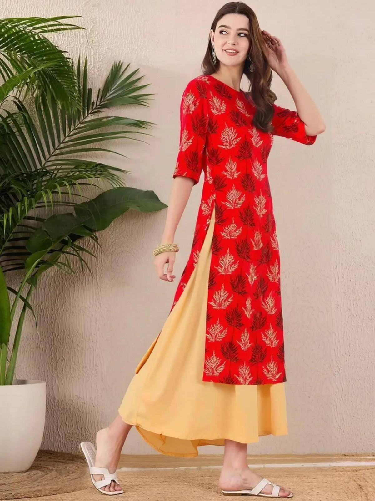 Women Stylish Crepe Printed Straight Kurta - Red | FY93 - view 3