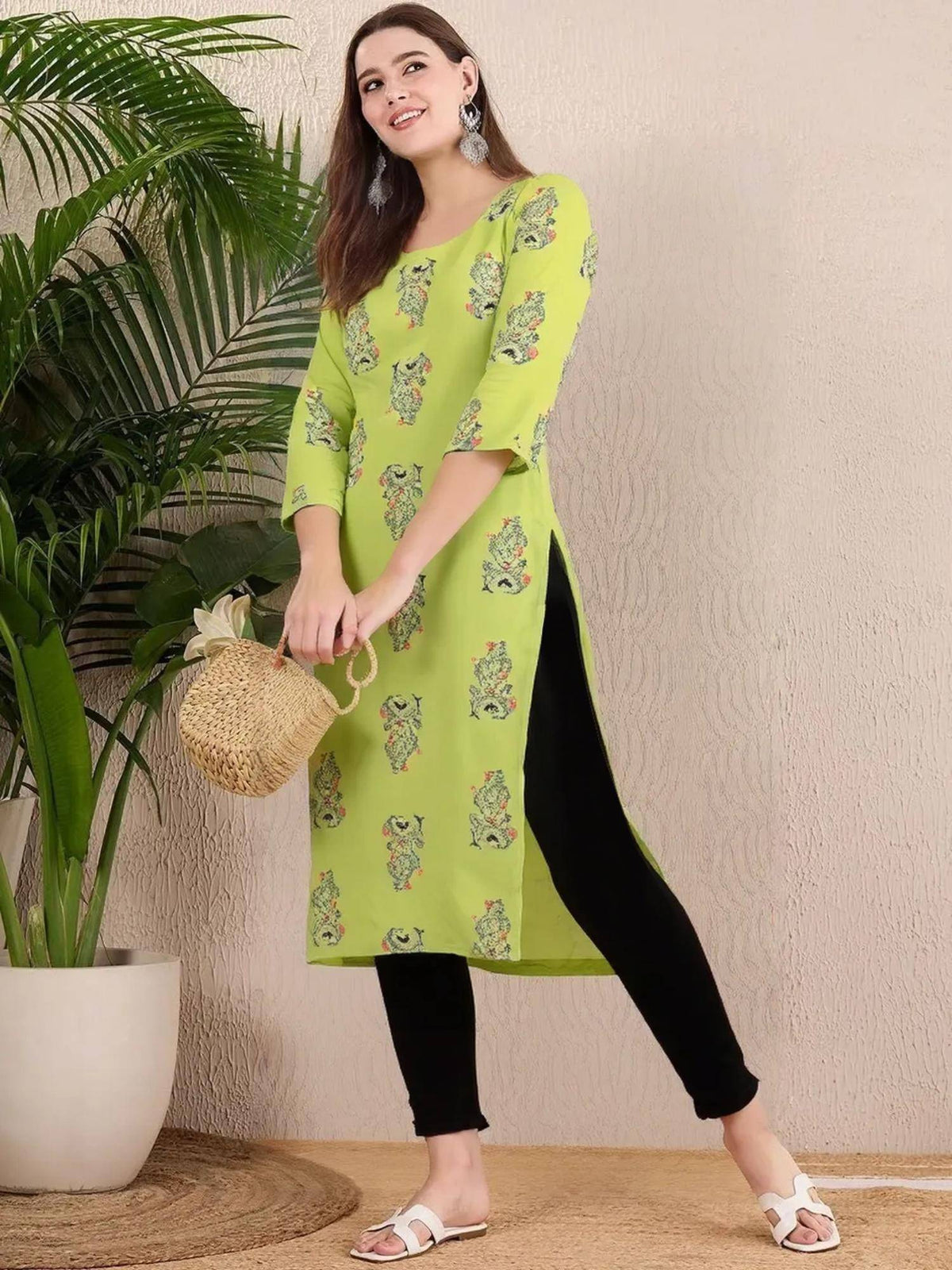 Women Stylish Crepe Printed Straight Kurta - Green | KDG - view 3