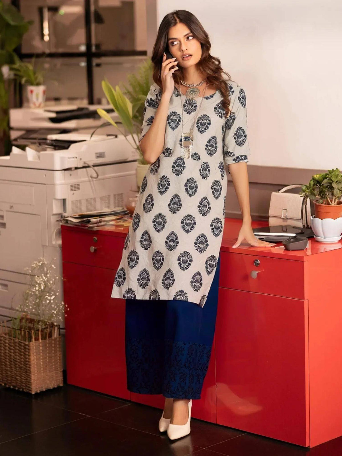 Women Stylish Crepe Printed Straight Kurta - Beige | U3S - view 1
