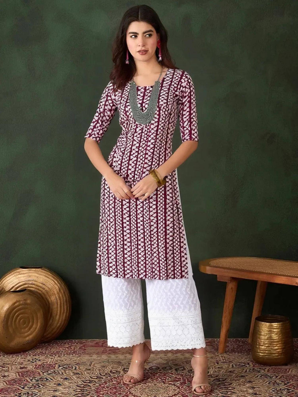 Women Stylish Crepe Printed Straight Kurta - Purple | U3S - view 2