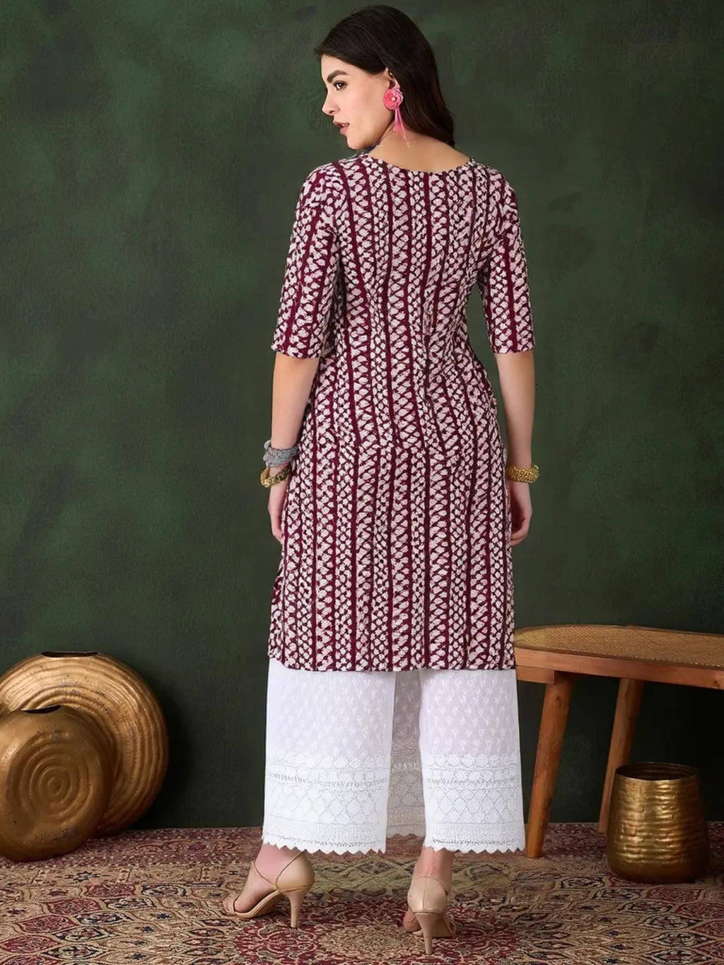 Women Stylish Crepe Printed Straight Kurta - Purple | U3S - view 4