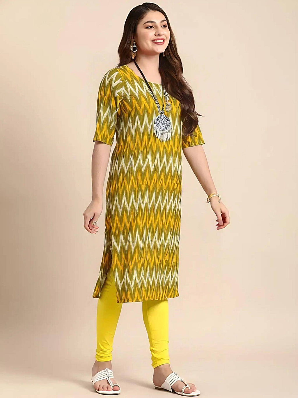 Women Stylish Crepe Printed Straight Kurta - Red | FY93 - view 6