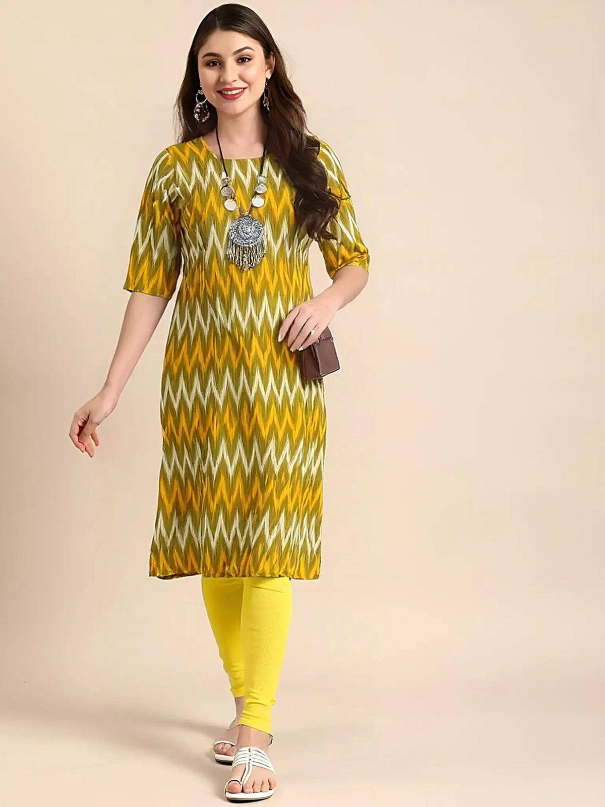 Women Stylish Crepe Printed Straight Kurta - Red | FY93 - view 7