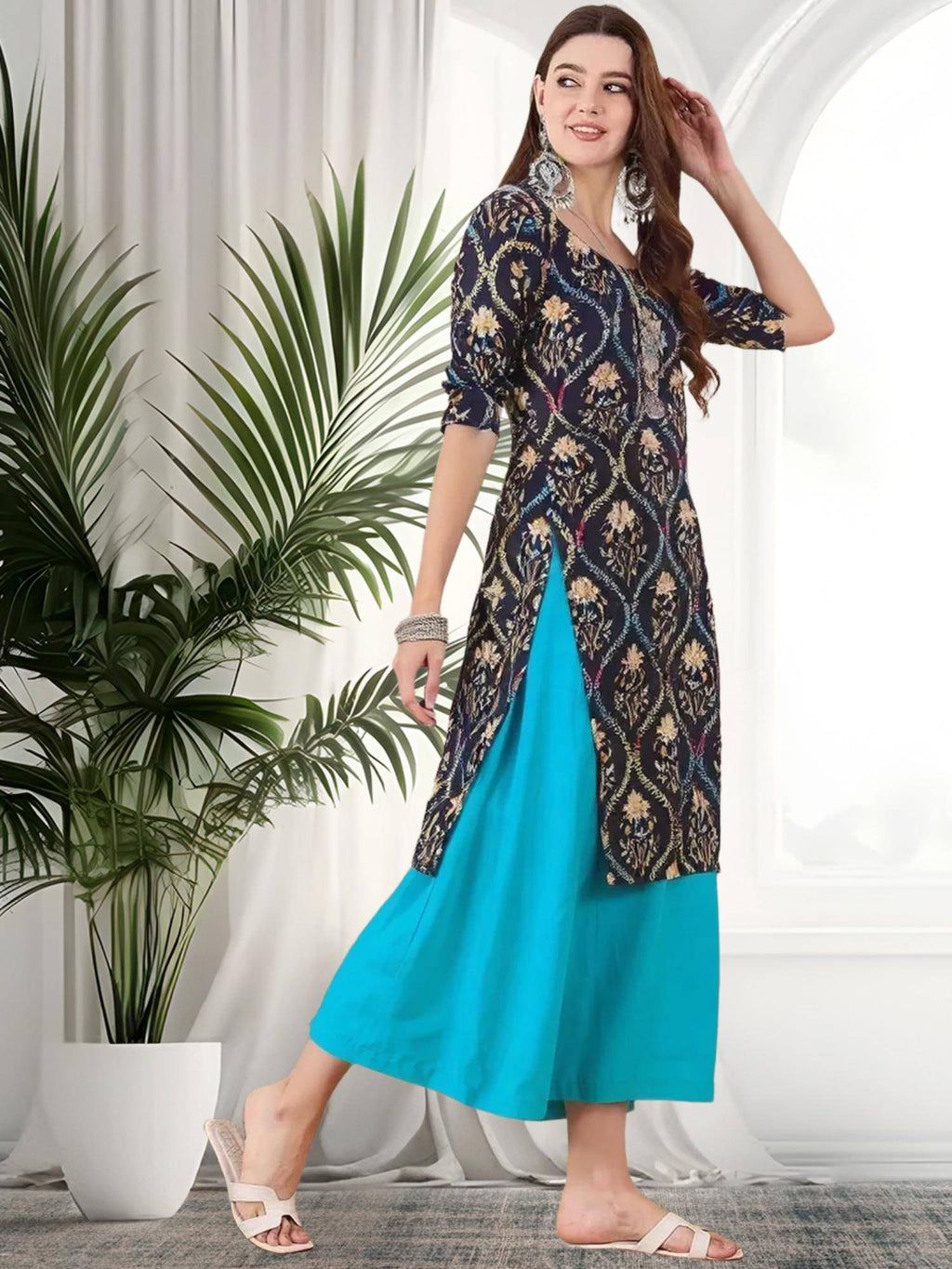 Women Stylish Crepe Printed Straight Kurta - Maroon | FY93 - view 6
