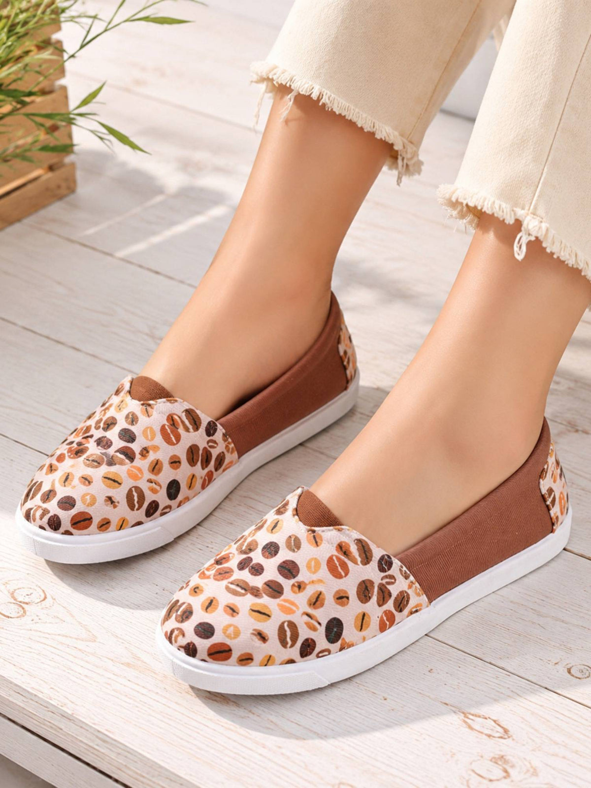 Women Black Casual Ballerina | F61 - view 10