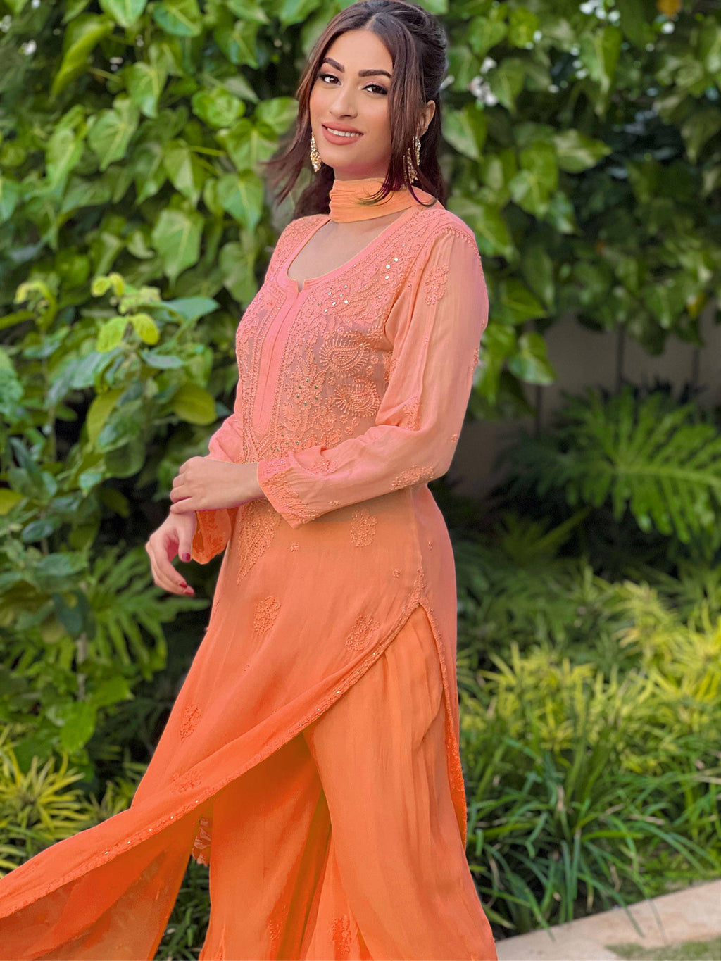 Peach Paradise Ombre Chikankari And Mukaish Kurta | U3S - view 3