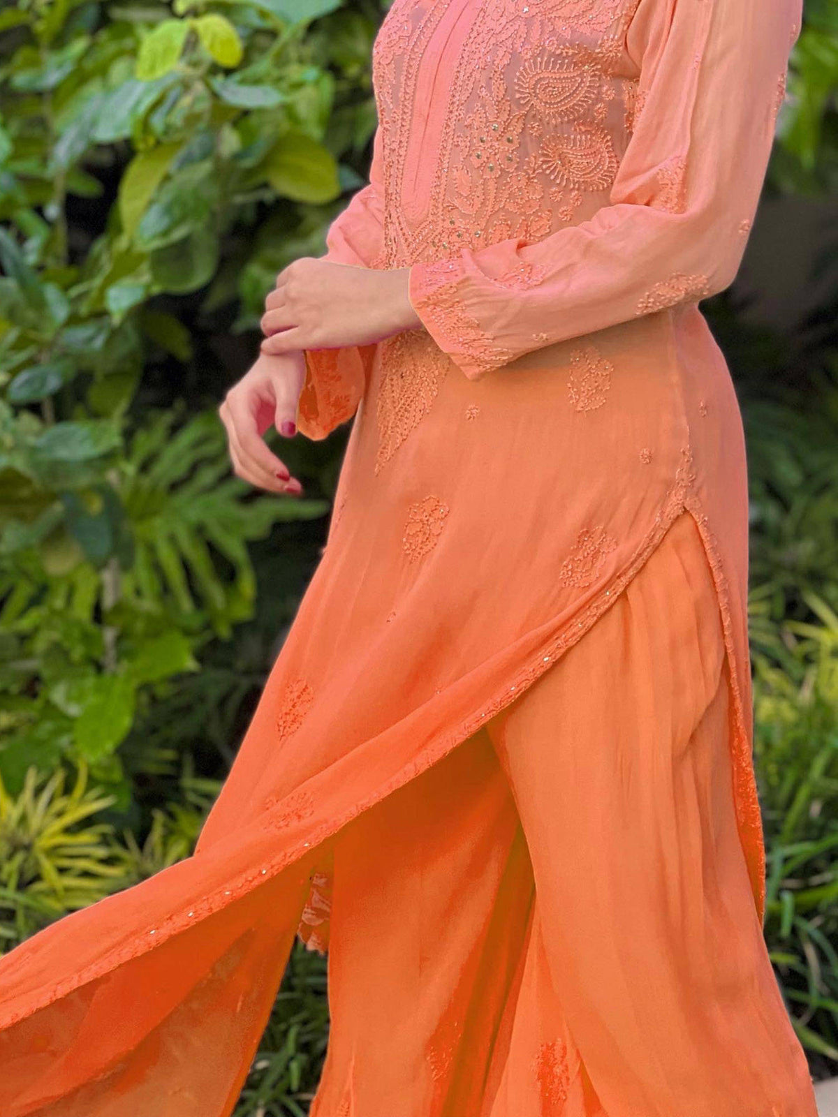 Peach Paradise Ombre Chikankari And Mukaish Kurta | U3S - view 6