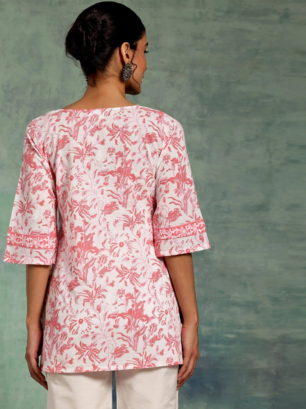 Gerua White Printed Straight Kurti P23