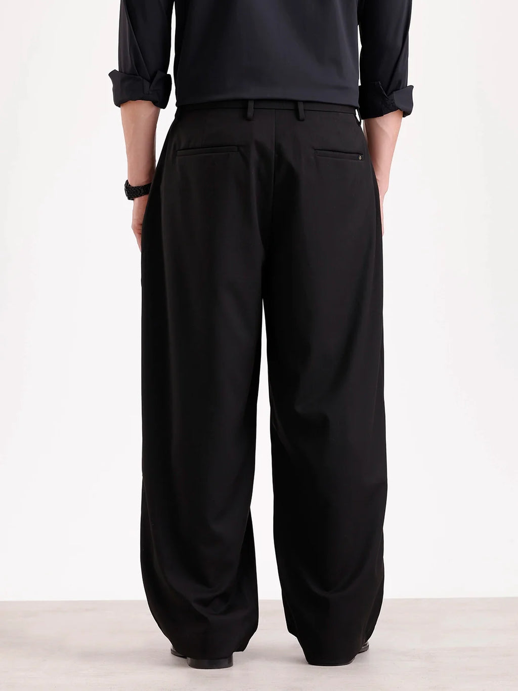 Baggy Fit Pleated Trouser | Black