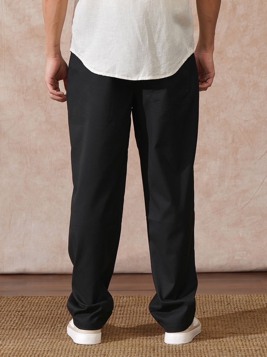 Solid Lycra Blend Trouser | Black