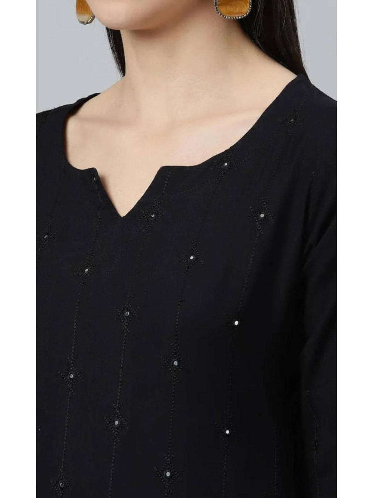 Womens Black Embroidered And Mirror Work Straight Kurta | FY93 - view 2