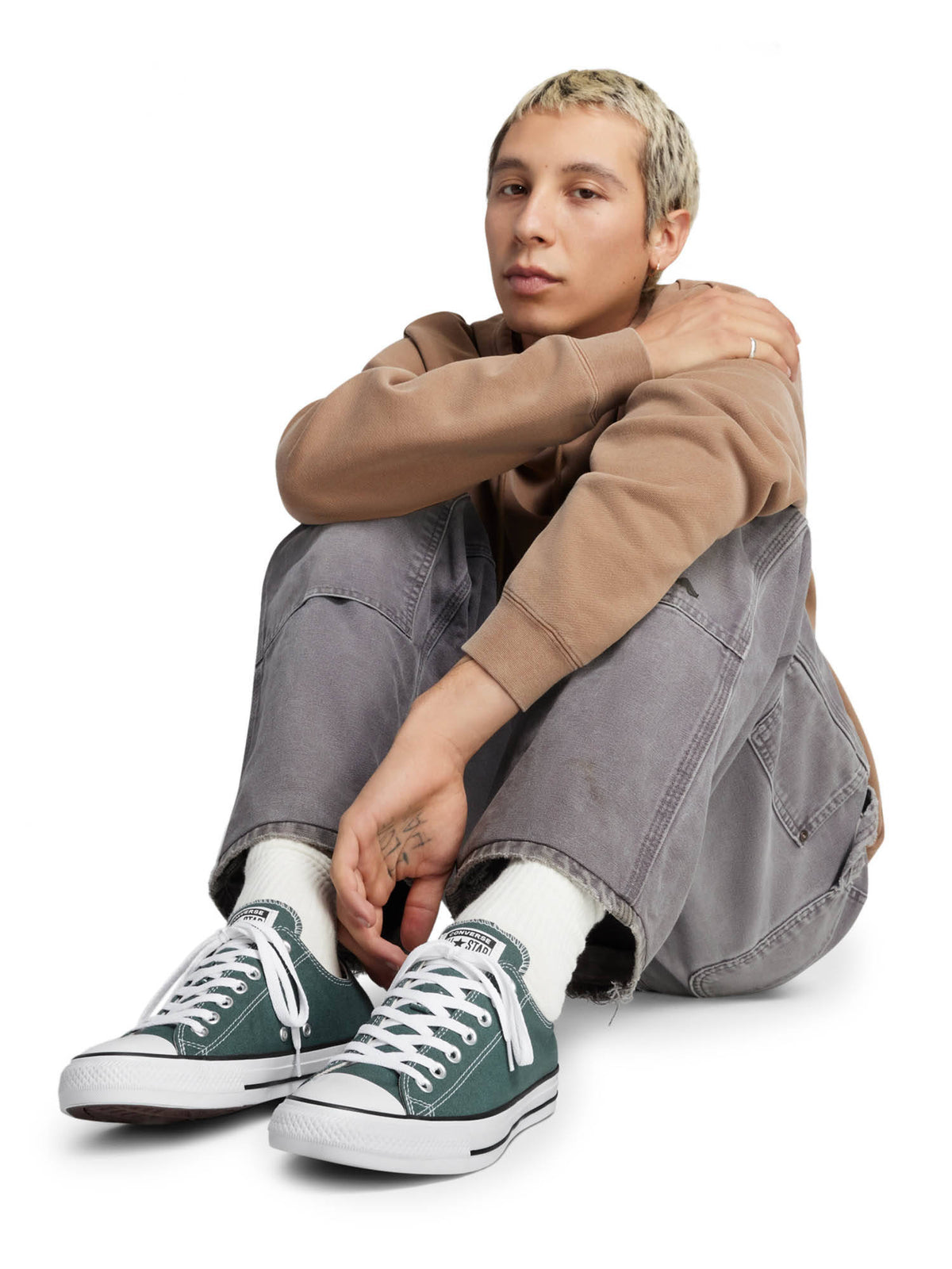 Unisex Chuck Taylor All Star Low Top Sneakers | SN09 - view 16