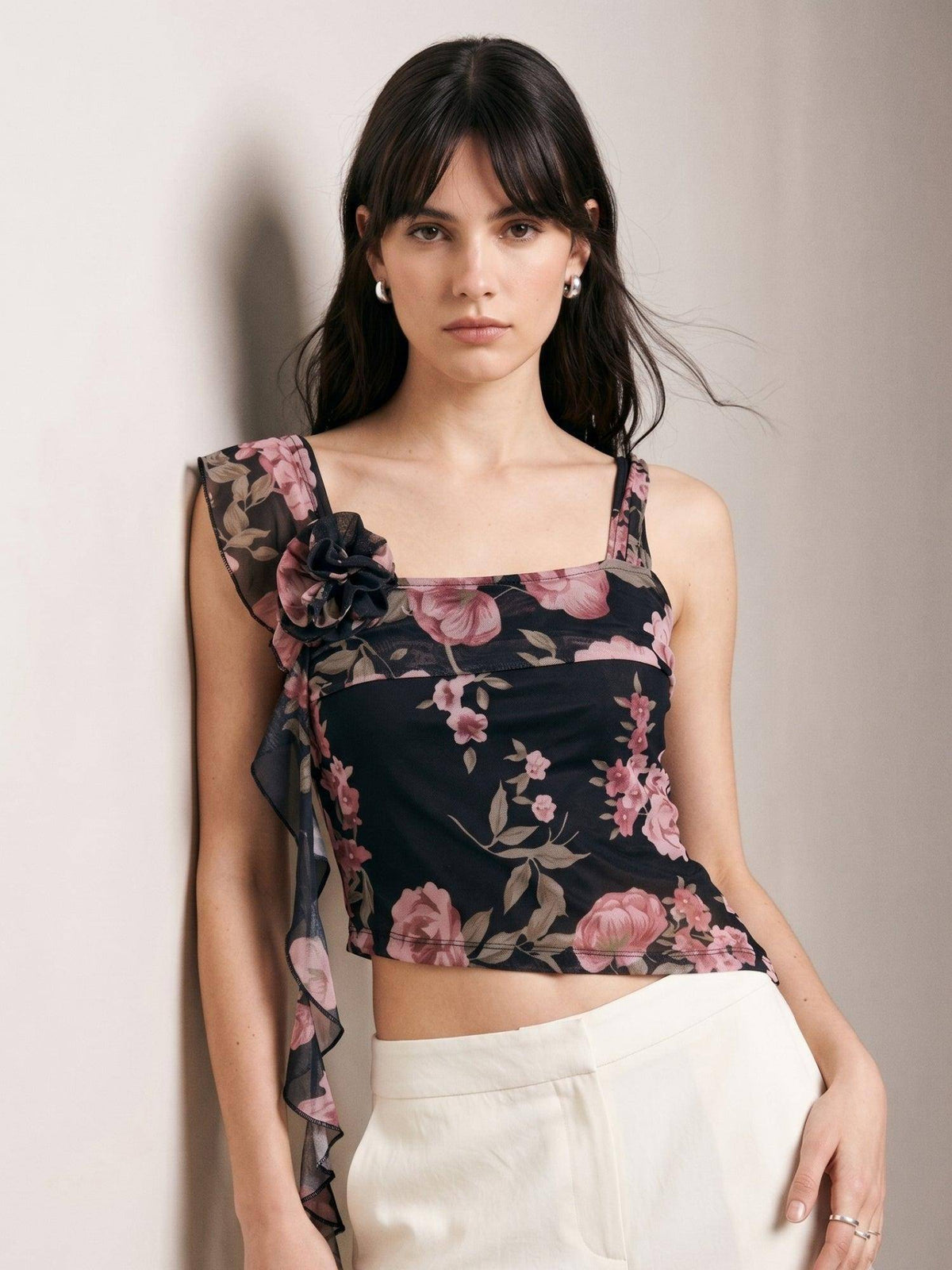 Black All Over Floral Printed Fitted Crop Top | CT61 - view 1