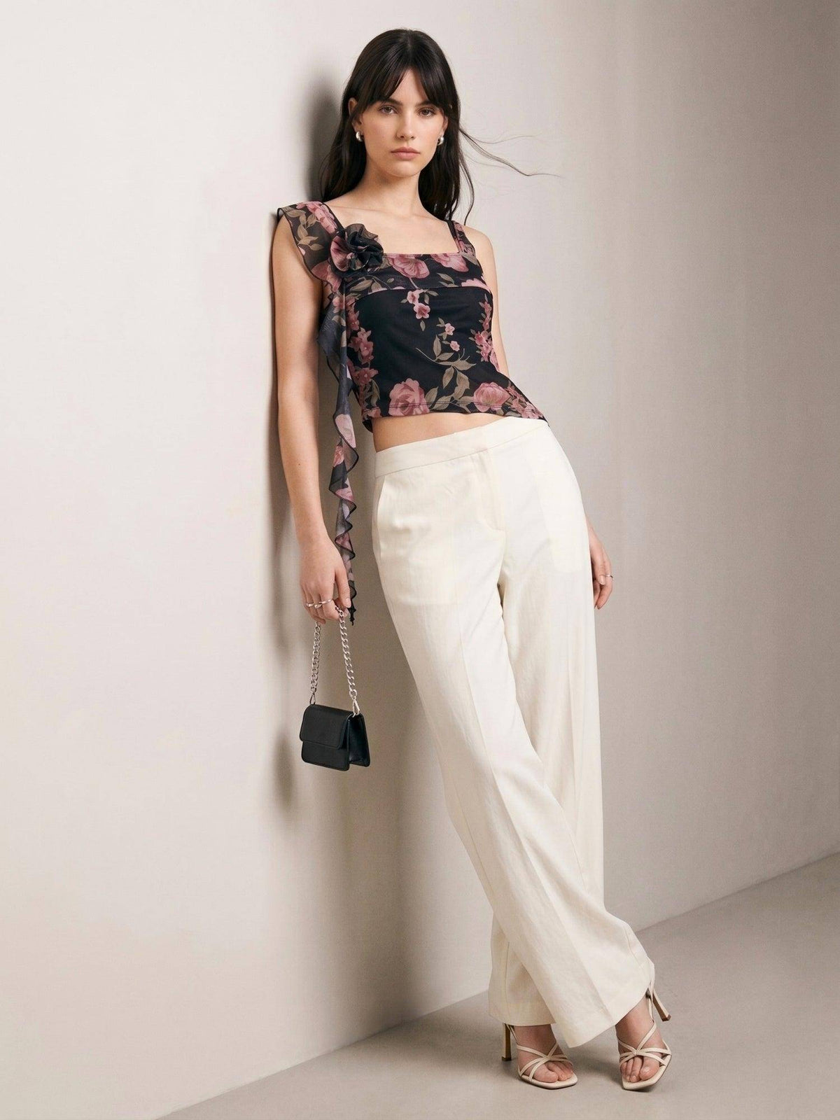 Black All Over Floral Printed Fitted Crop Top | CT61 - view 4