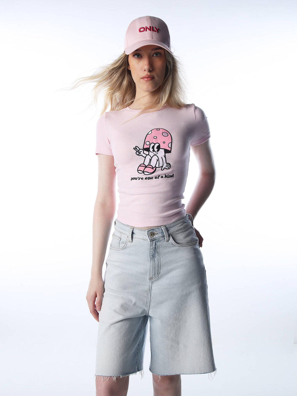 Women Embroidered Slim Fit Pink T-Shirt | O24 - view 2