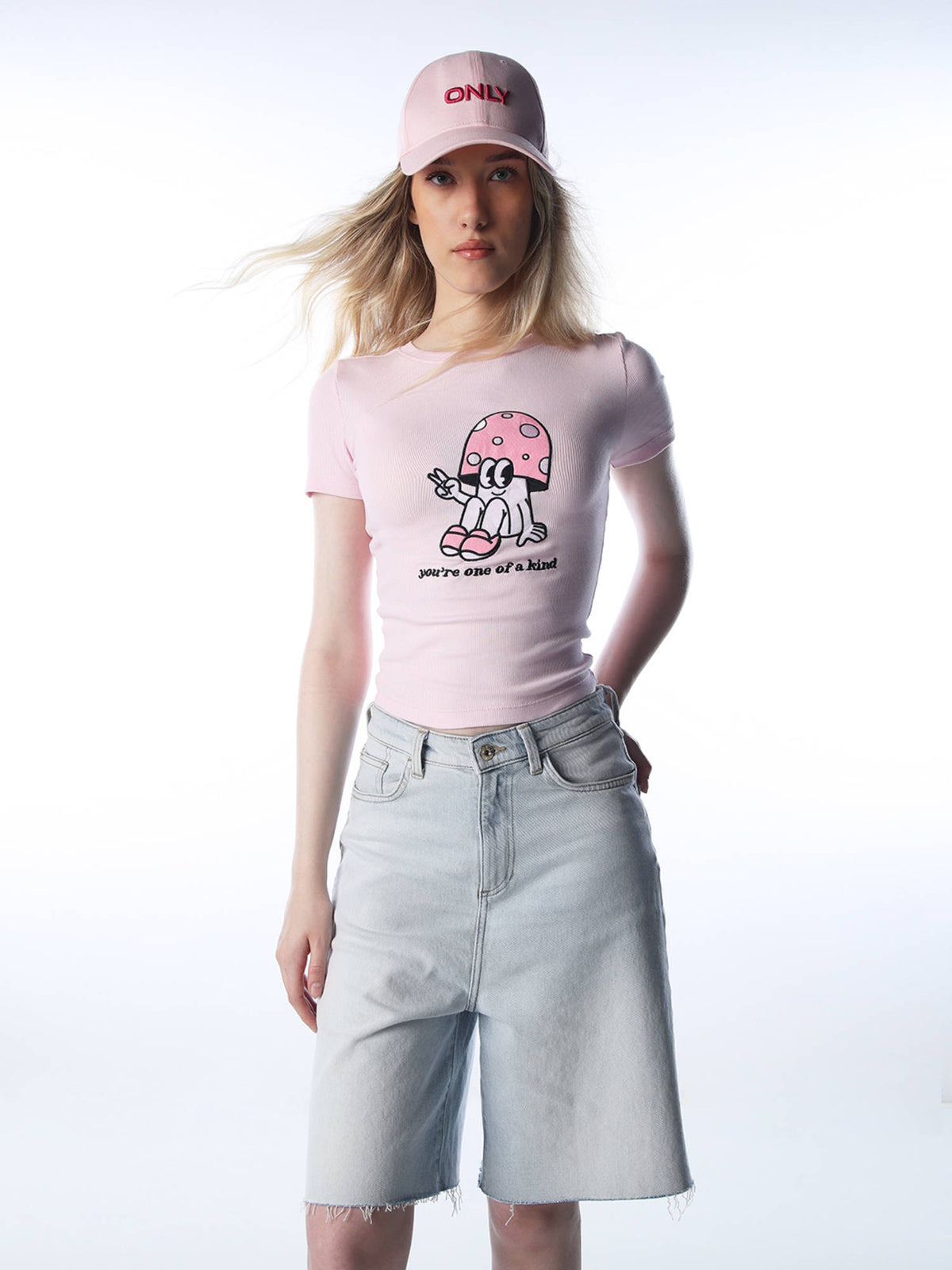 Women Embroidered Slim Fit Pink T-Shirt | O24 - view 2