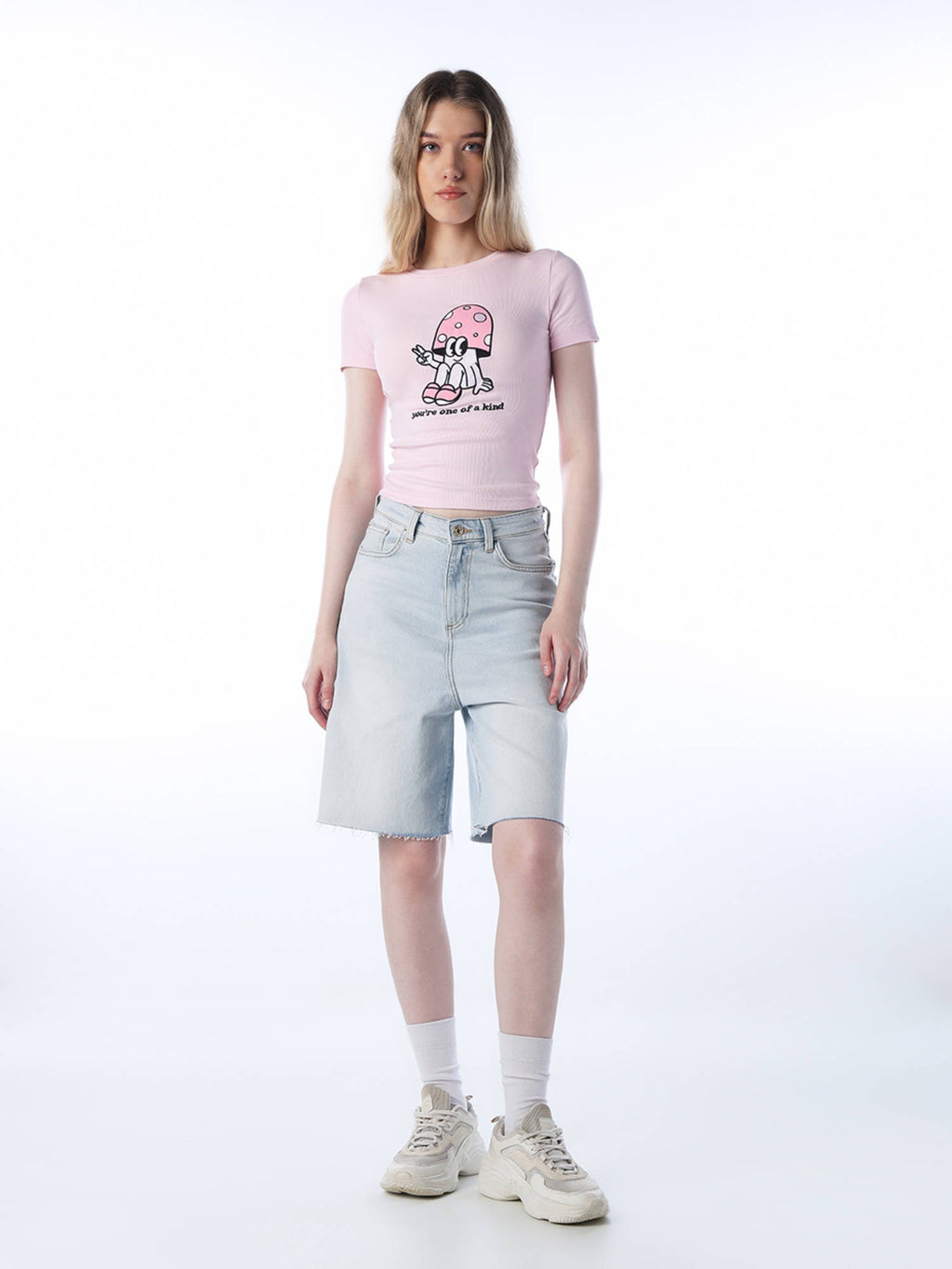 Women Embroidered Slim Fit Pink T-Shirt | O24 - view 4