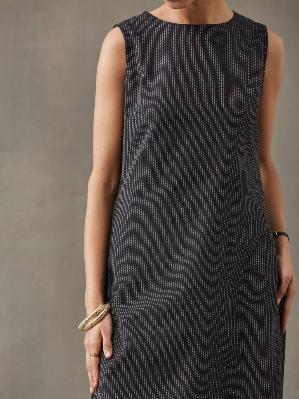 Women Cotton Thread Work Straight Kurt | FY93 - view 13