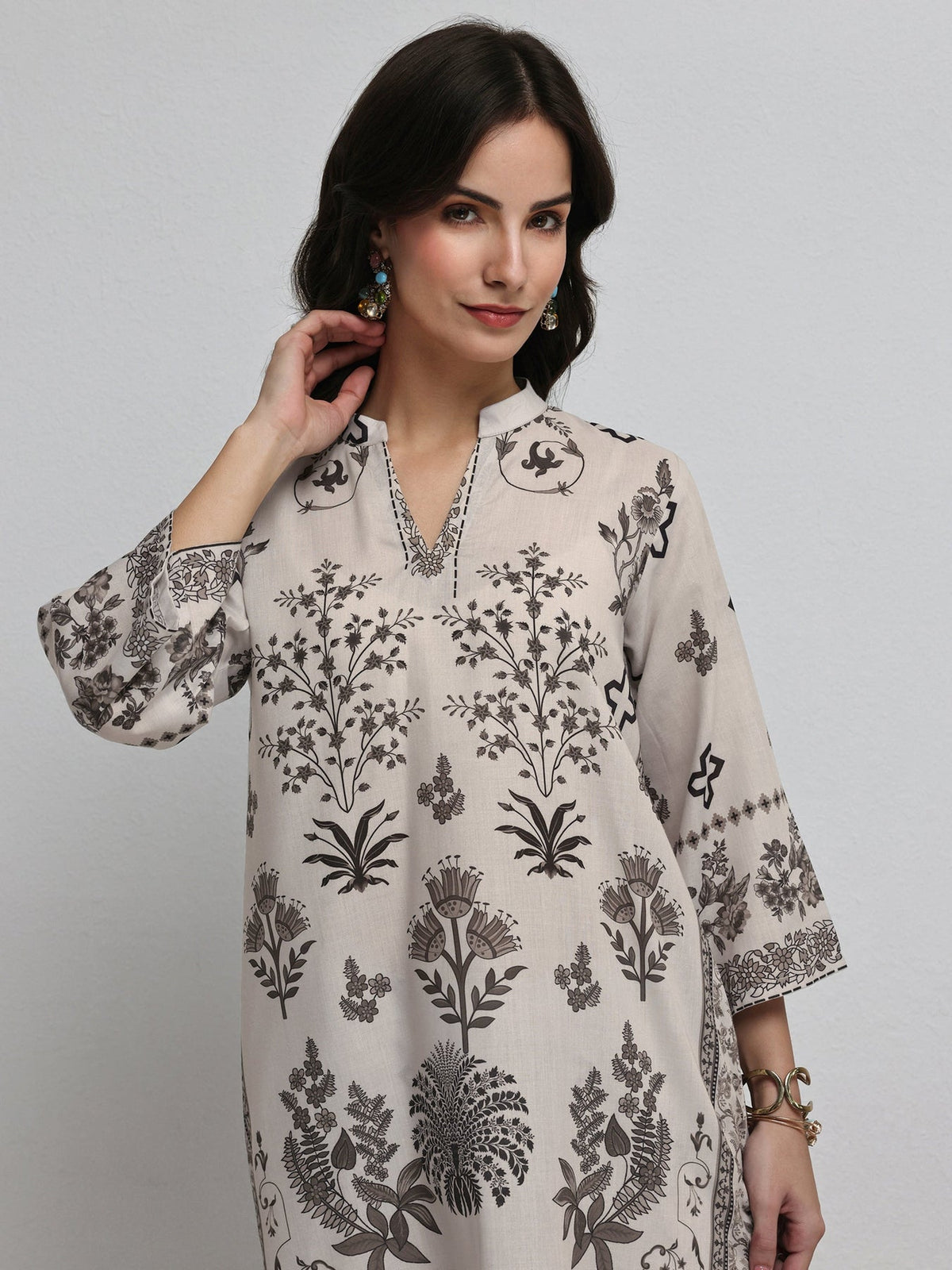 Libas Off White Floral Printed Cotton Blend Co-Ord Set CO87