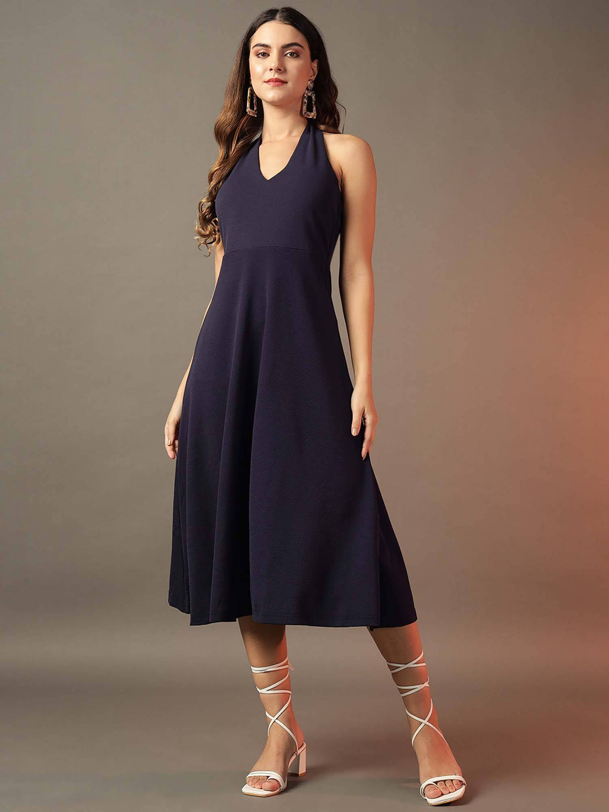 Women Black Solid Midi Dress | D56 - view 18