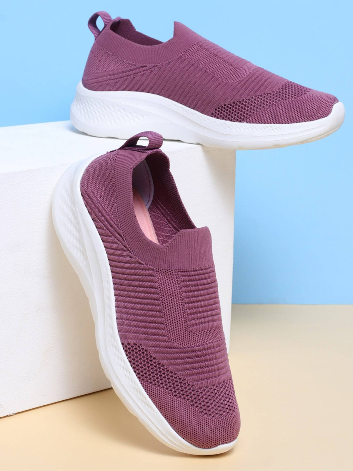 Black Walking Shoes for Women | SH9 - view 17