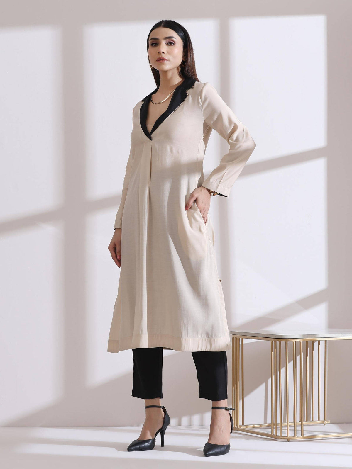 Airskin Fawn Black Point Notched Lapel Collar Kurta | KDG - view 2