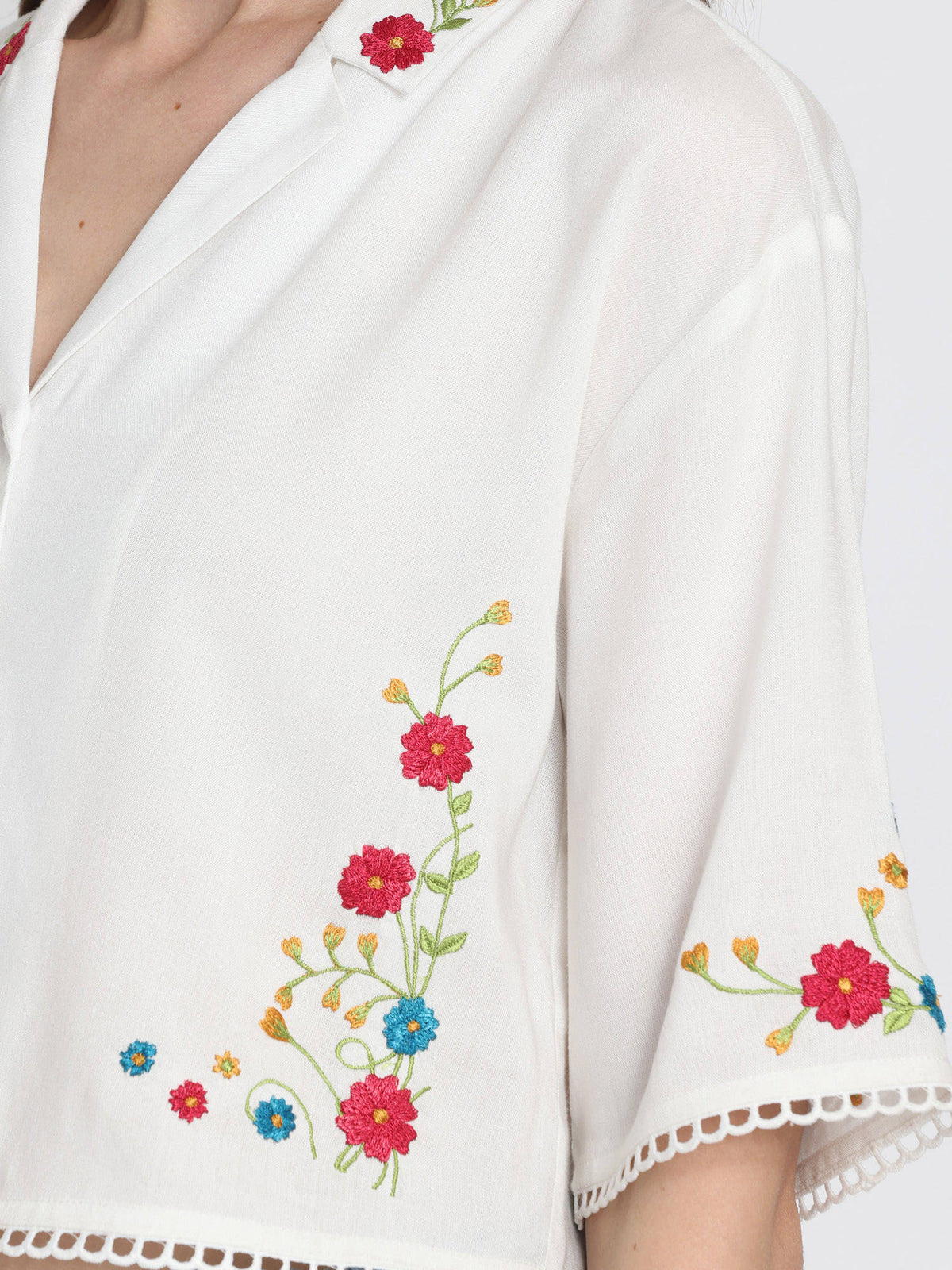 Spread Collar White Embroidered Short Sleeves Casual Top For Women | CT61 - view 4
