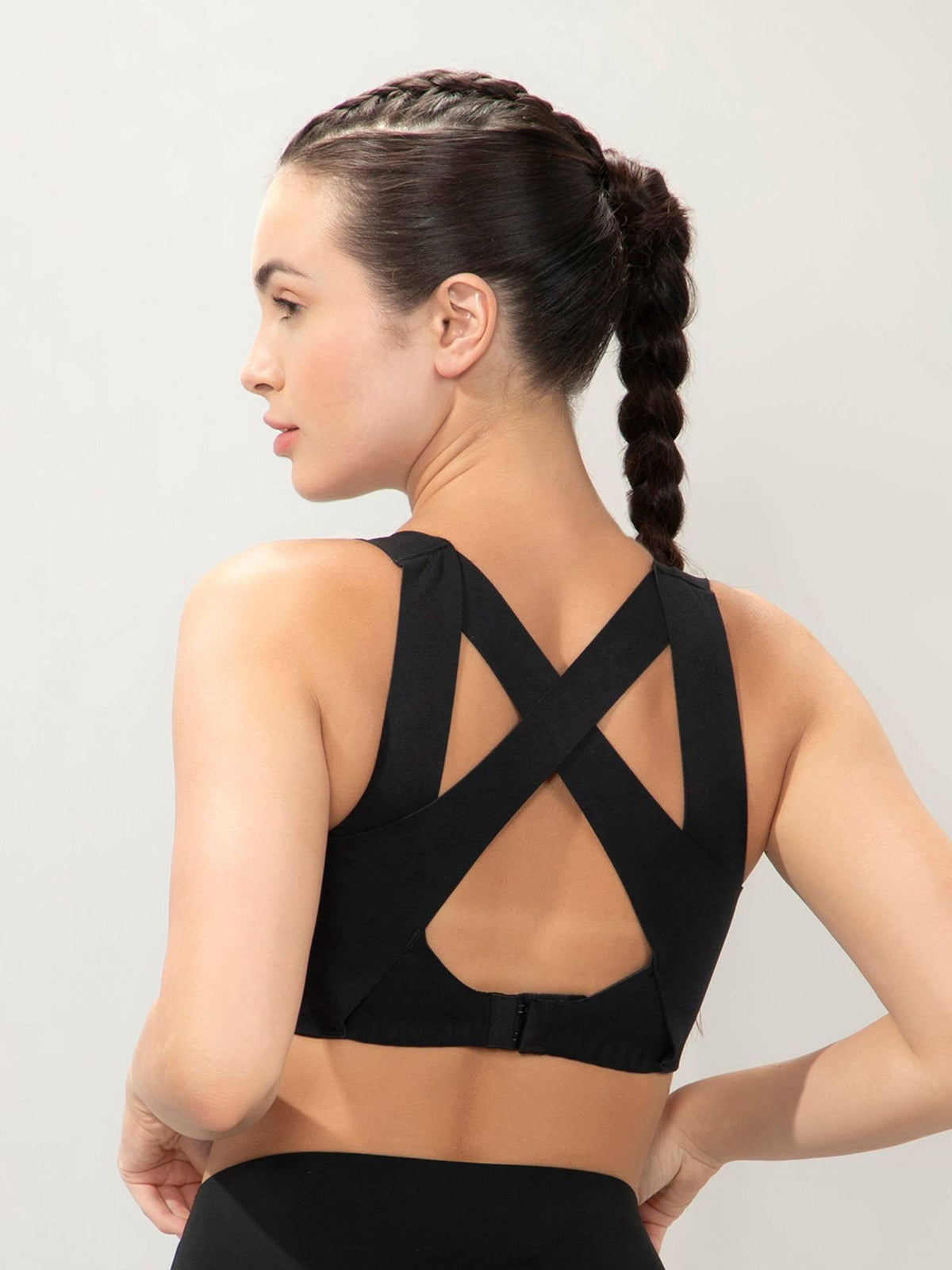 Women Black Round Neck High Impact Bonded Sports Bra with Criss Cross Back | sb09 - view 2