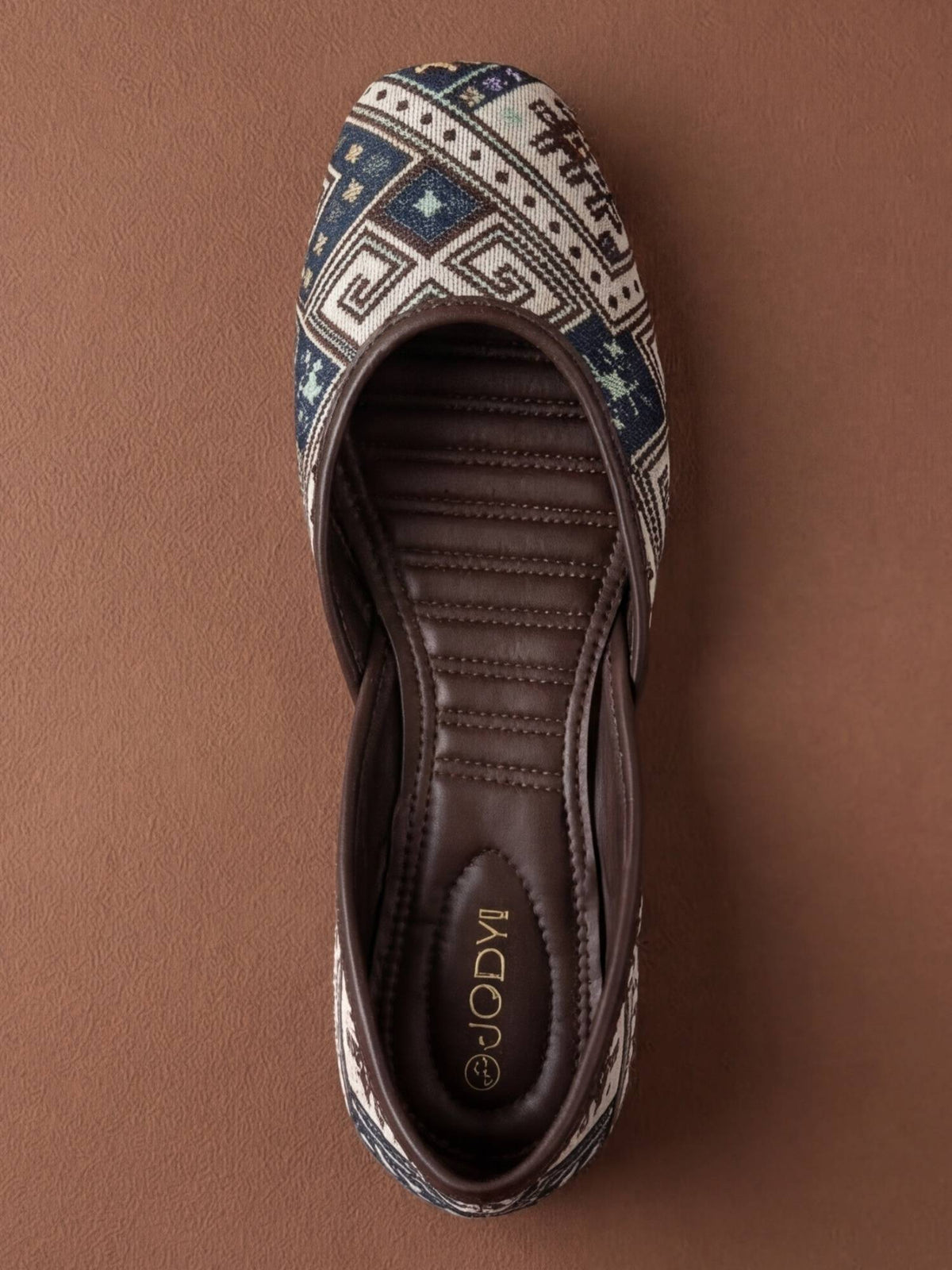 Women Juttis Brown | F61 - view 2