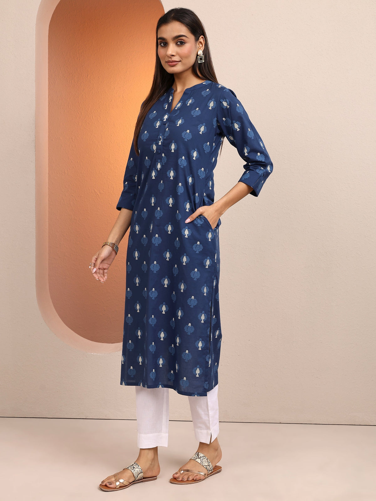Libas Blue Printed Cotton Straight Kurta