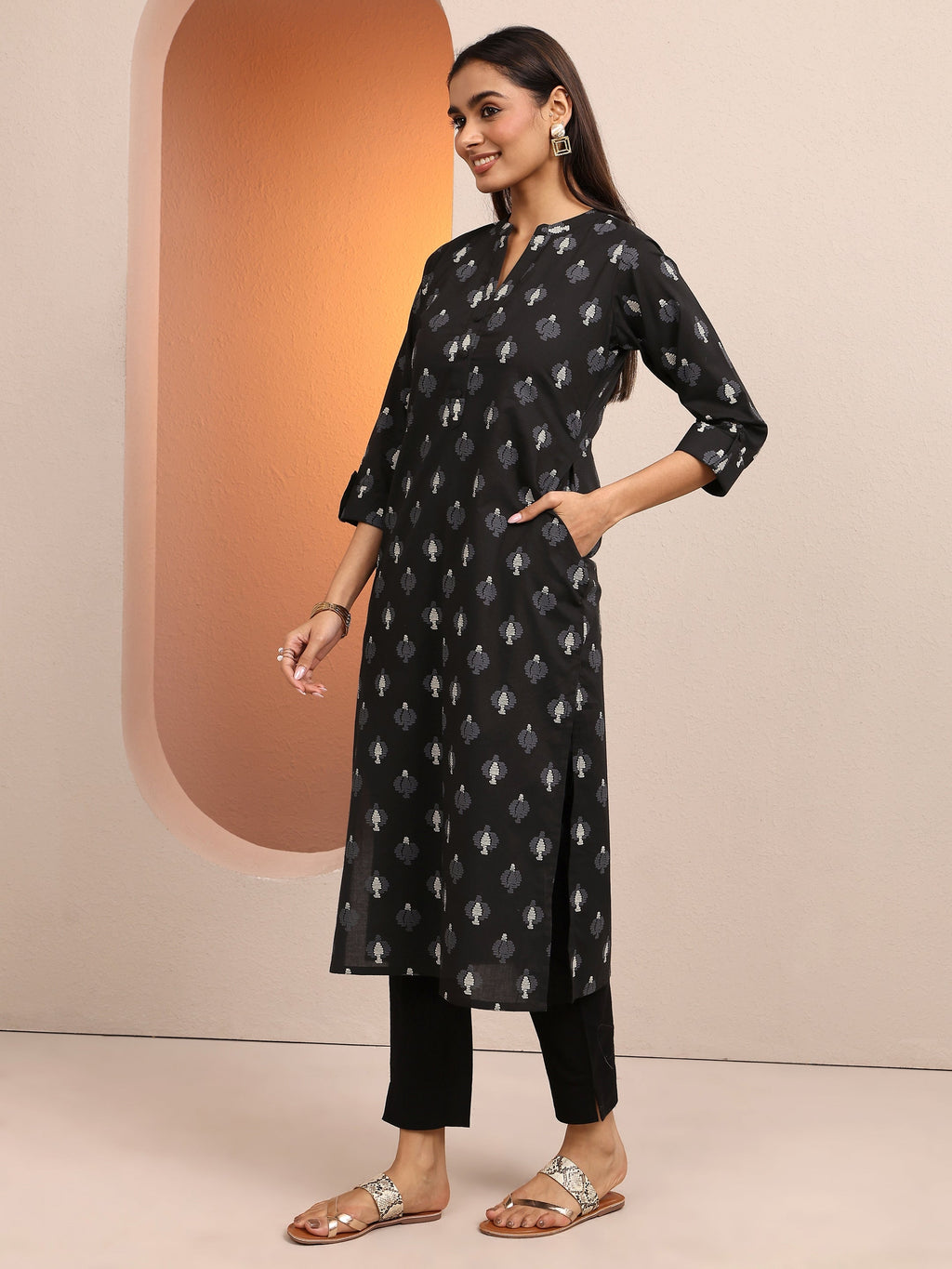 Libas Black Printed Cotton Straight Kurta